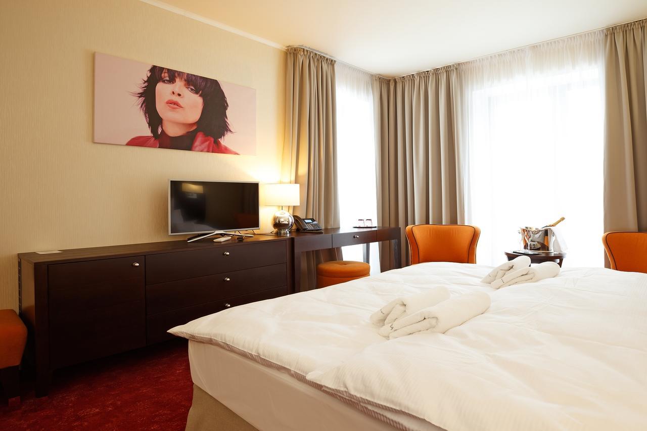 Hotel Bystra Snina Εξωτερικό φωτογραφία